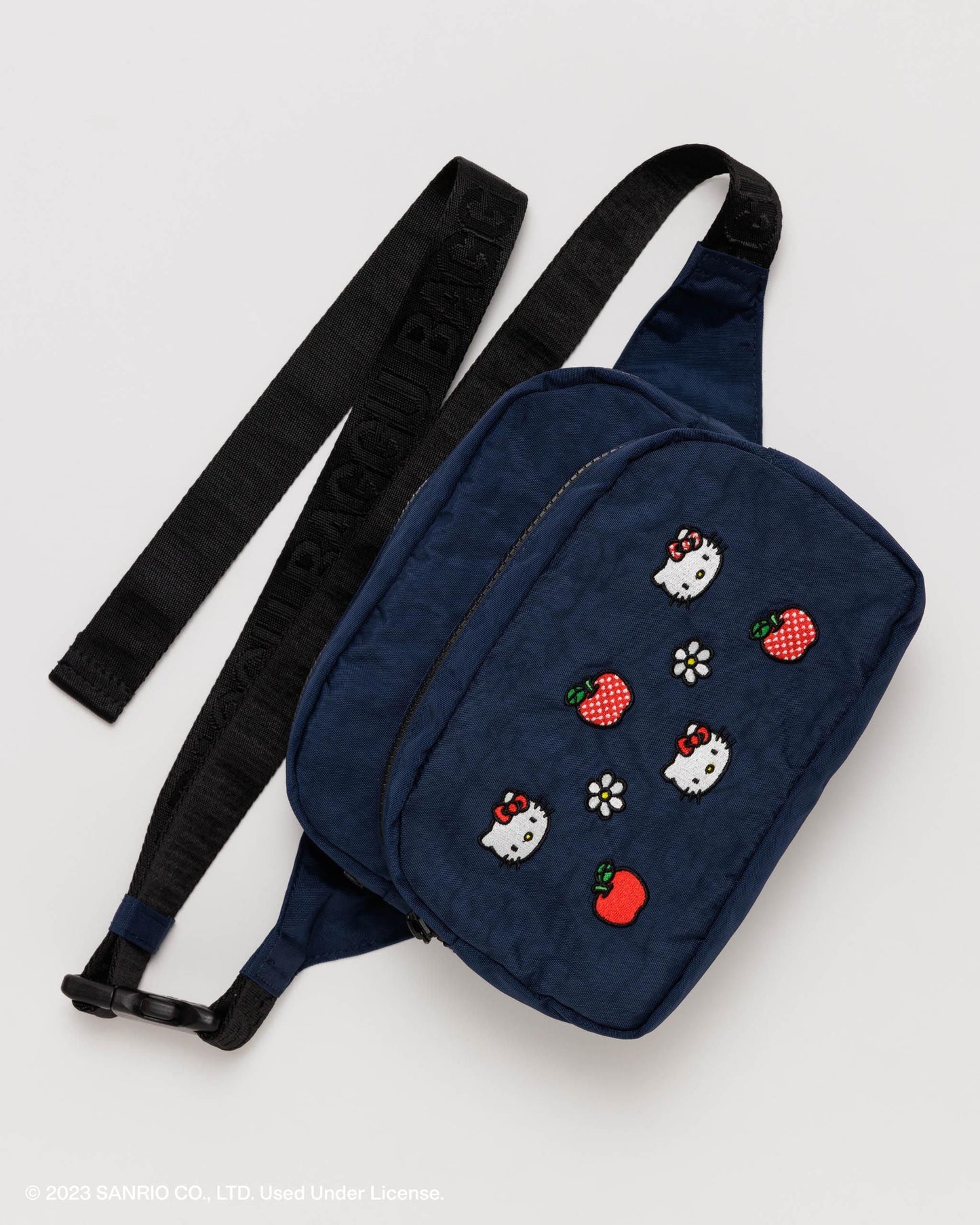 Embroidered Hello Kitty,os