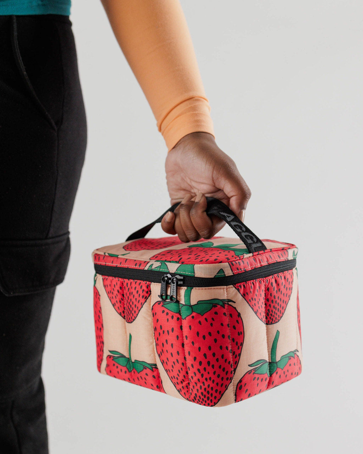 Puffy Lunch Bag Strawberry | Baggu Online