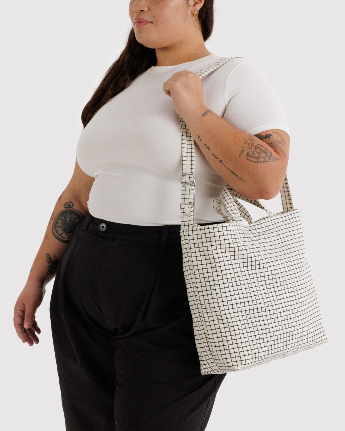 Horizontal Zip Duck Bag Natural Grid | Baggu Online