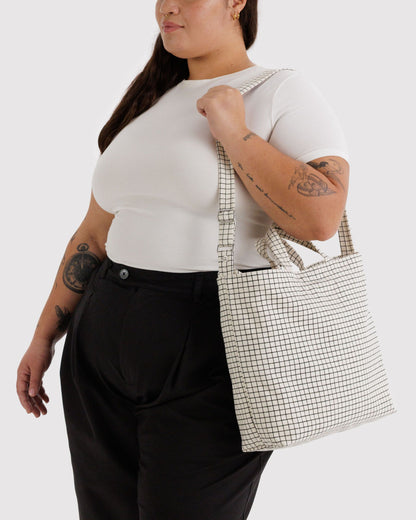 Horizontal Zip Duck Bag Natural Grid | Baggu Online