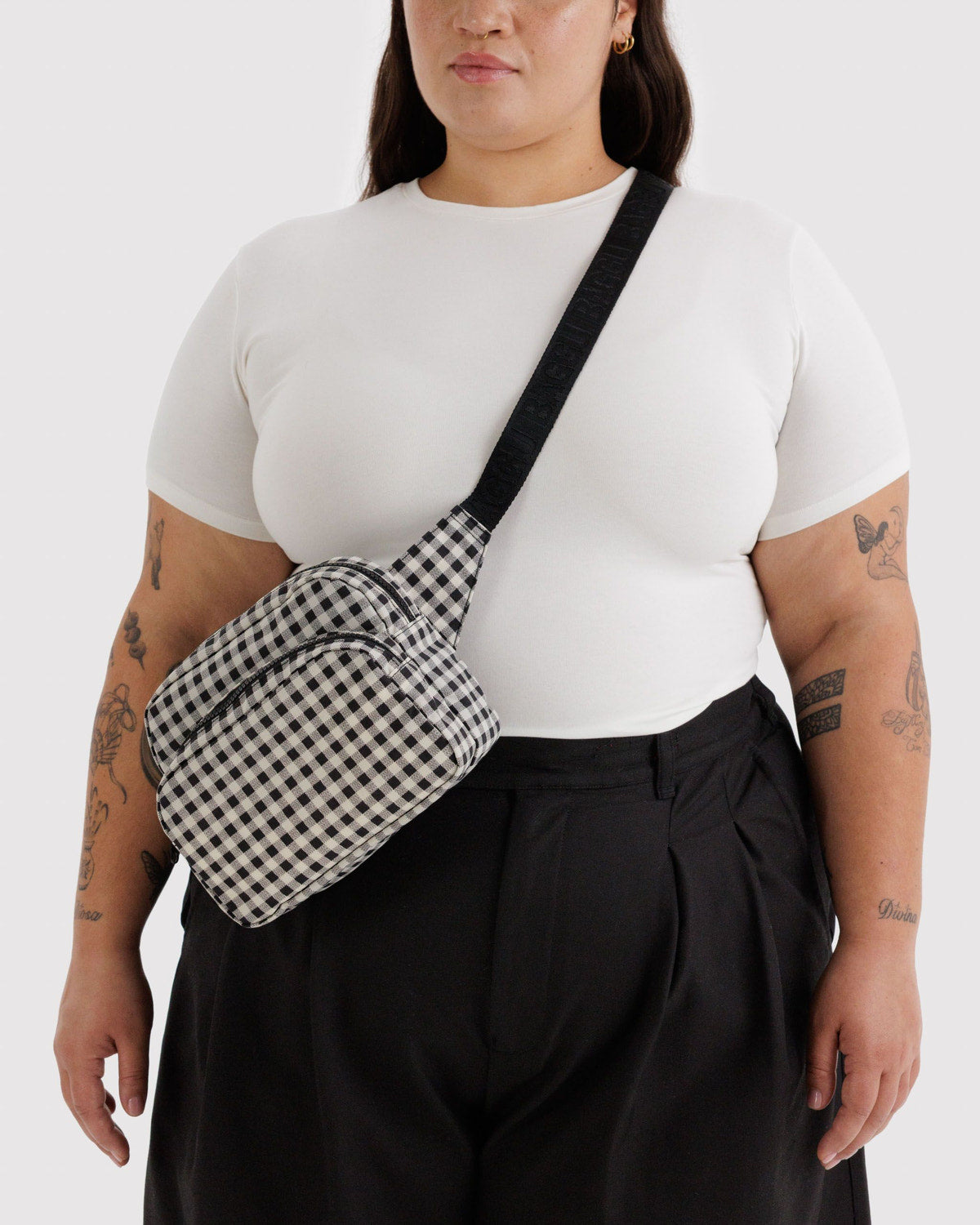 Fanny Pack Black & White Gingham | Baggu Outlets