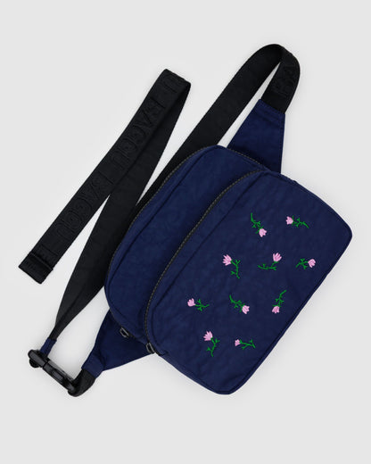 Embroidered Wildflower,os