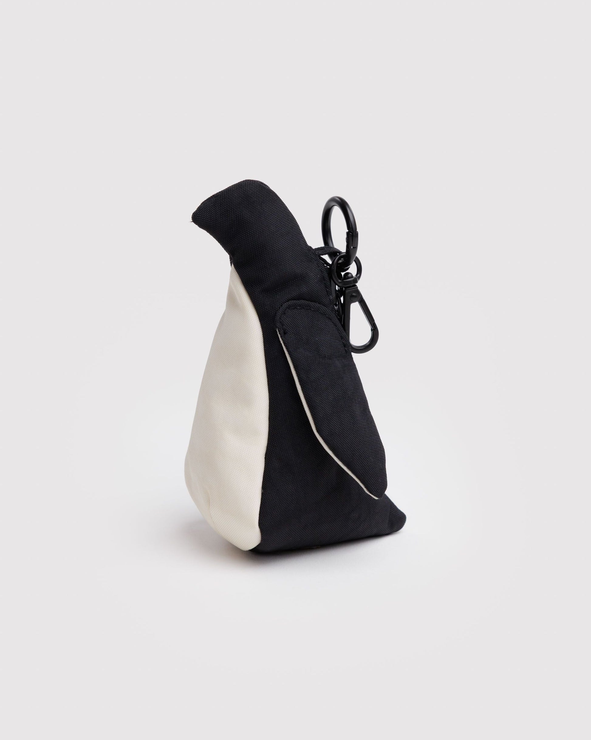 Black \u0026 White,os