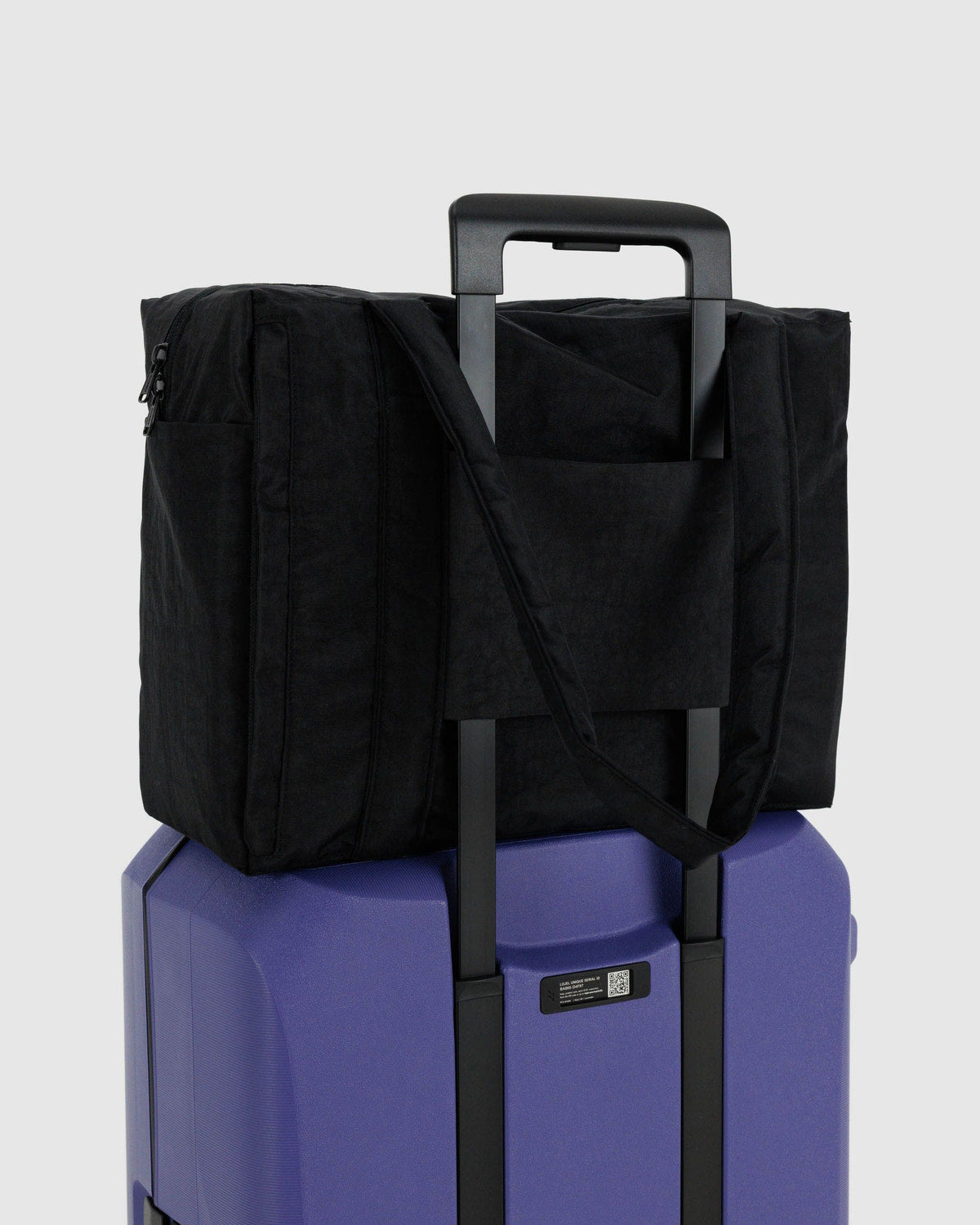 Small Cloud Carry-On Black | Baggu Sale