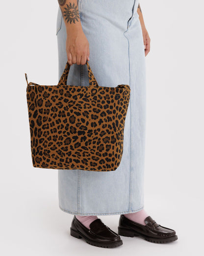 Horizontal Zip Duck Bag Leopard | Baggu Online Store