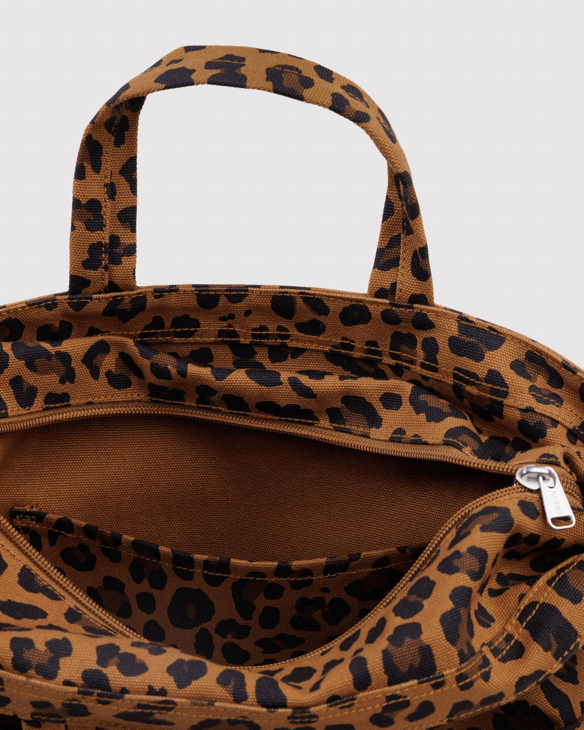 Horizontal Zip Duck Bag Leopard | Baggu Online Store