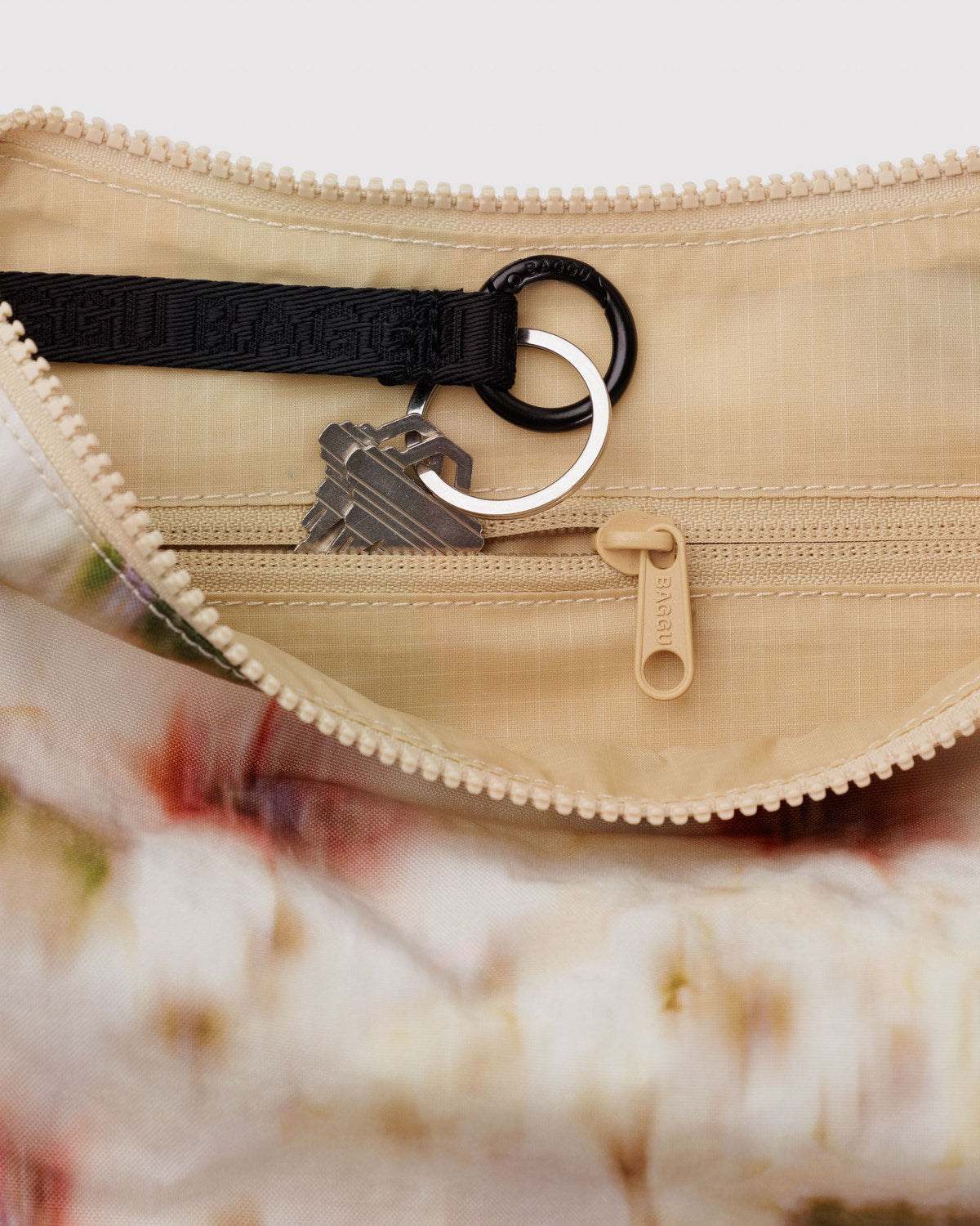 Medium Nylon Crescent Bag Abstract Floral | Baggu Sale