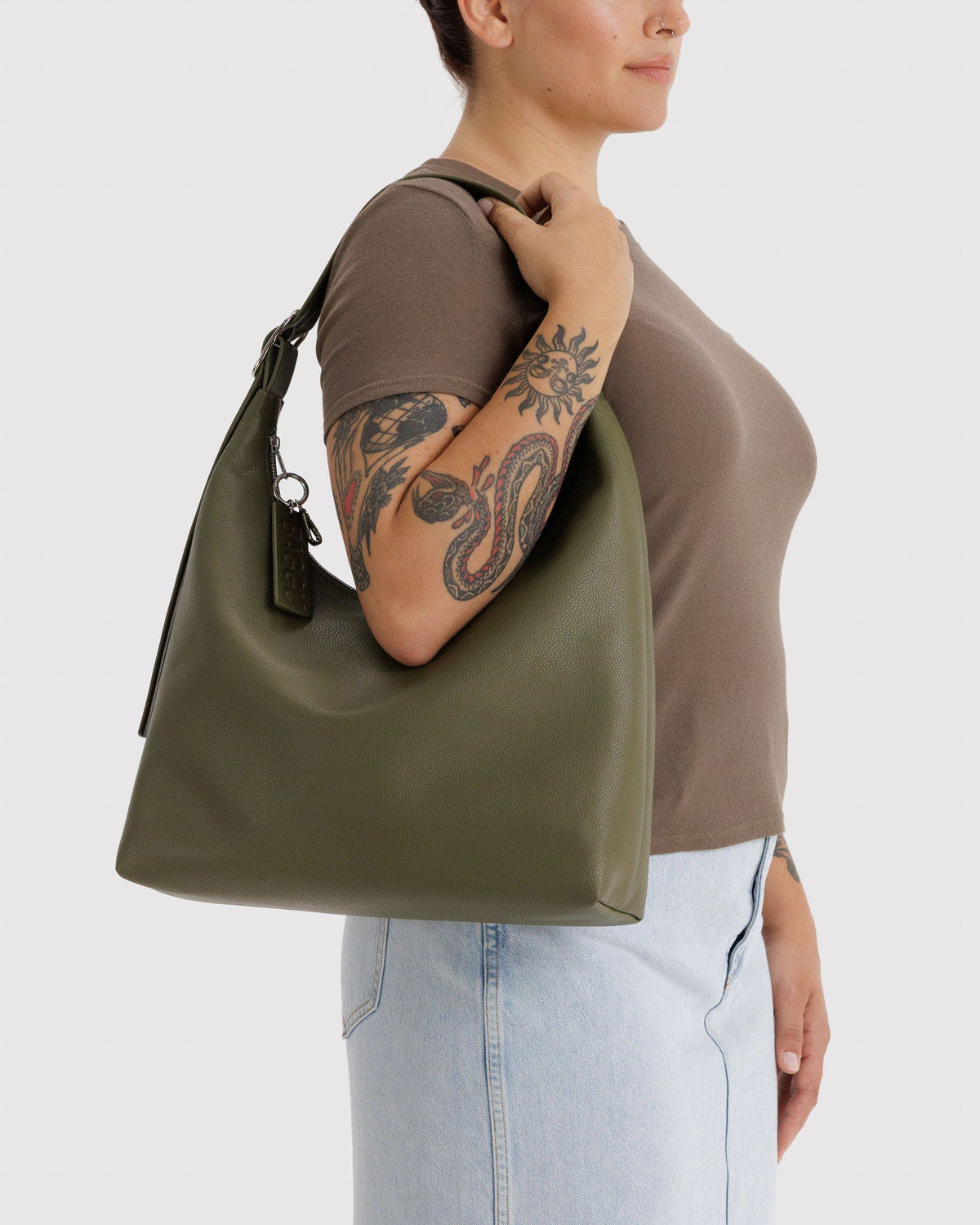 Recycled Leather Shoulder Bag Loden | Baggu Online