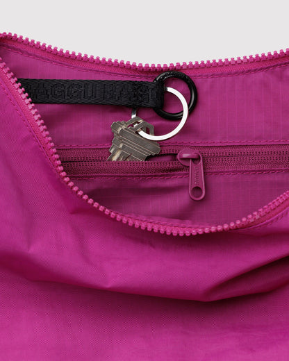Medium Nylon Crescent Bag Deep Fuchsia | Baggu Online