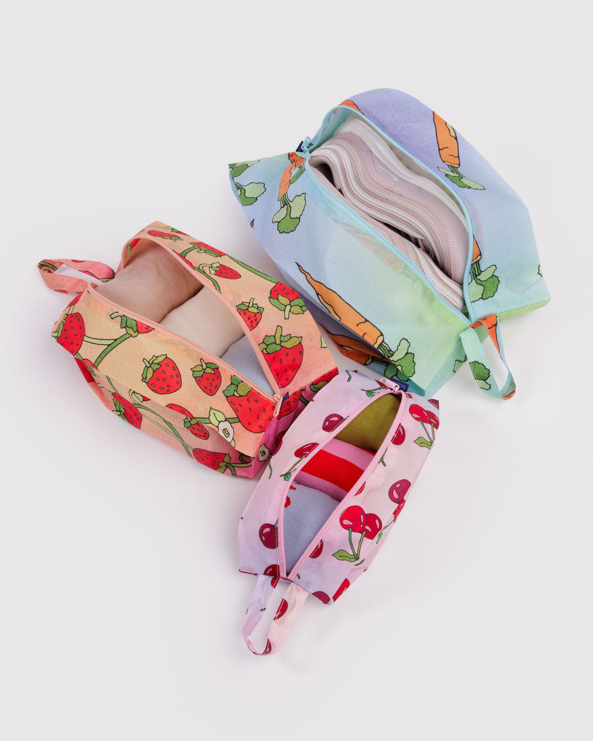 3D Zip Set Carrots & Berries | Baggu Online