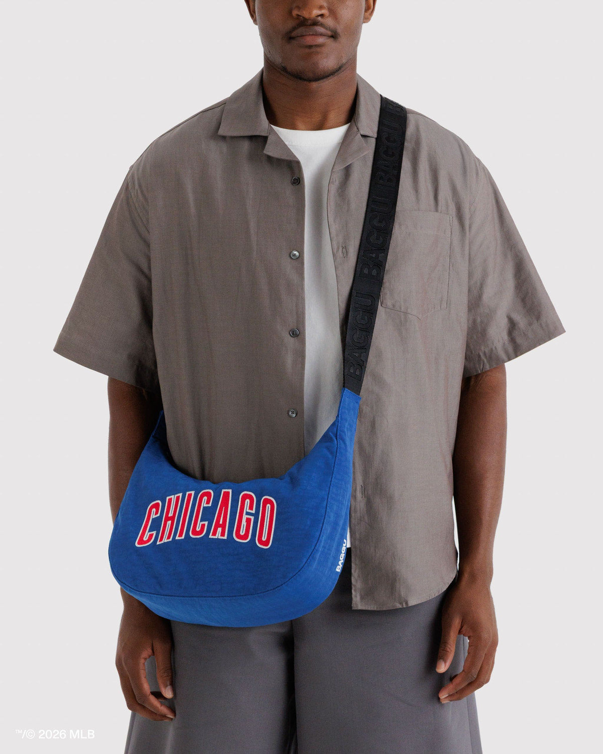 Medium Nylon Crescent Bag Chicago Cubs™ | Baggu On Sale