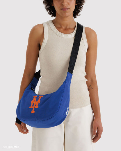 Medium Nylon Crescent Bag New York Mets™ | Baggu Outlets