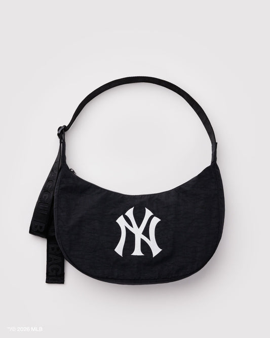 Medium Nylon Crescent Bag New York Yankees™ | Baggu Online