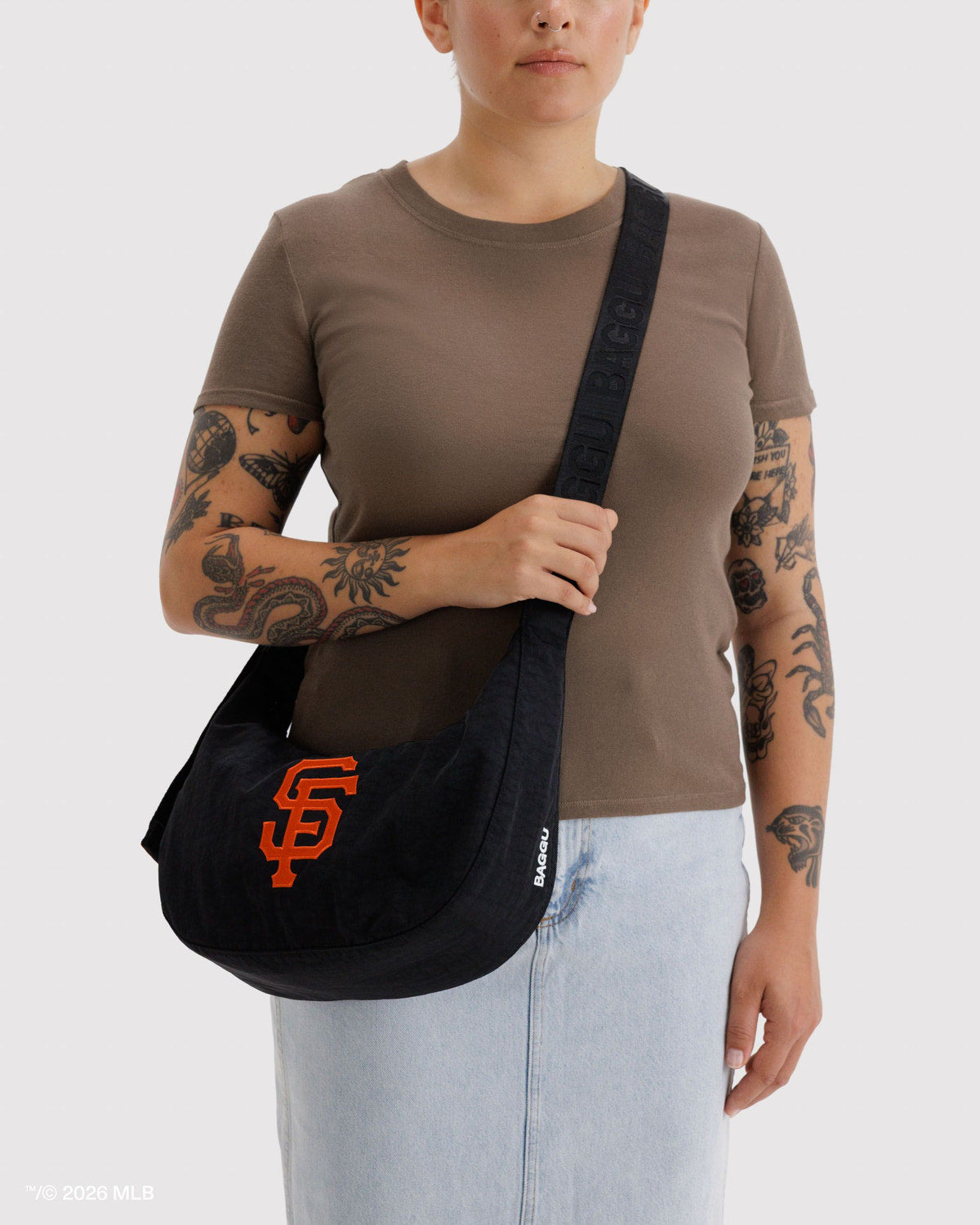 Medium Nylon Crescent Bag San Francisco Giants™ | Baggu Discount