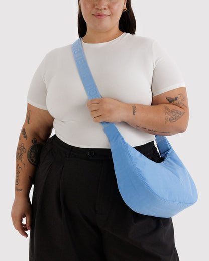 Medium Nylon Crescent Bag Piscine | Baggu Outlets