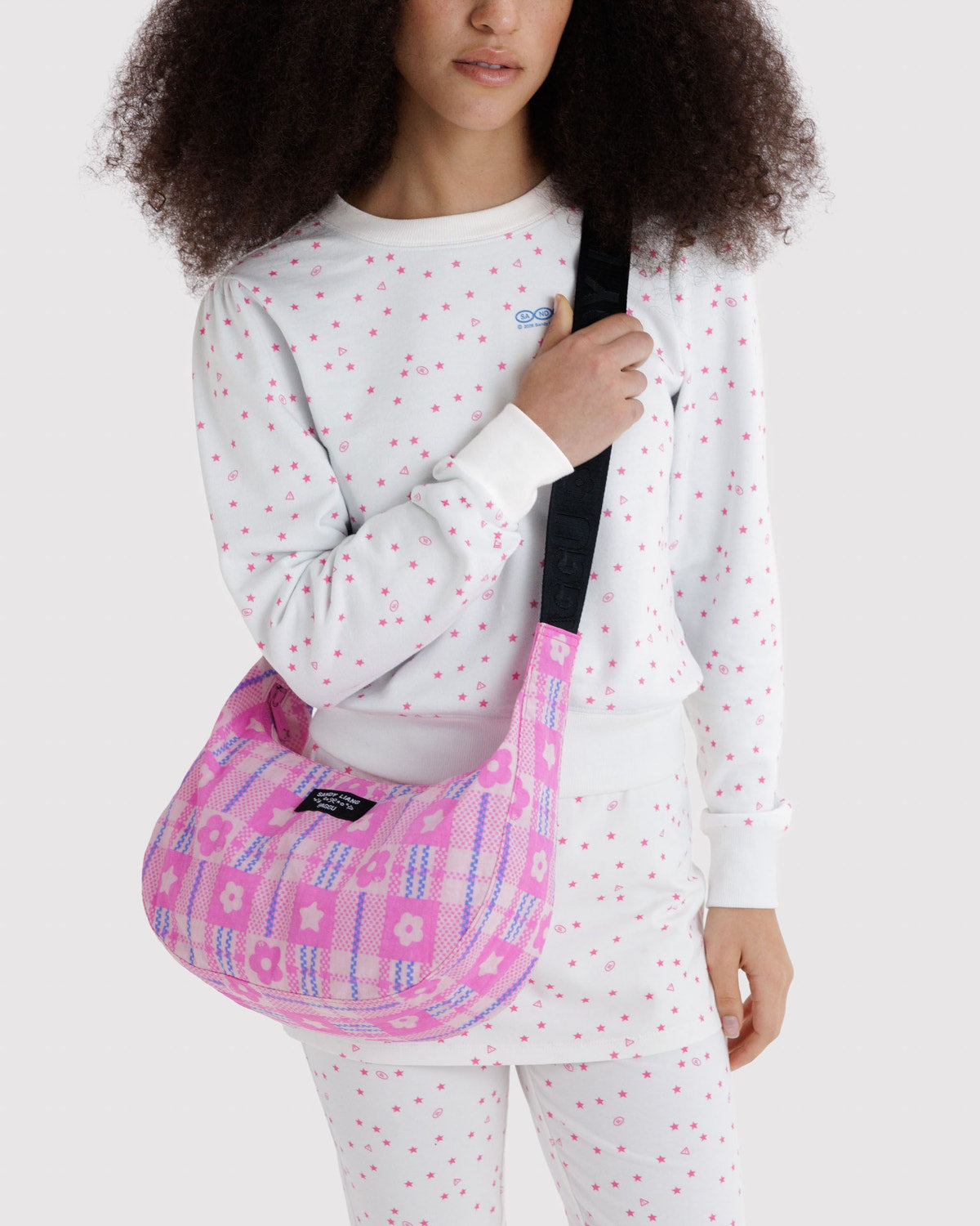 Medium Nylon Crescent Bag Market Plaid Pink | Baggu Outlets