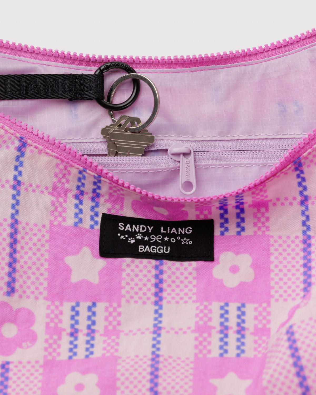 Medium Nylon Crescent Bag Market Plaid Pink | Baggu Outlets